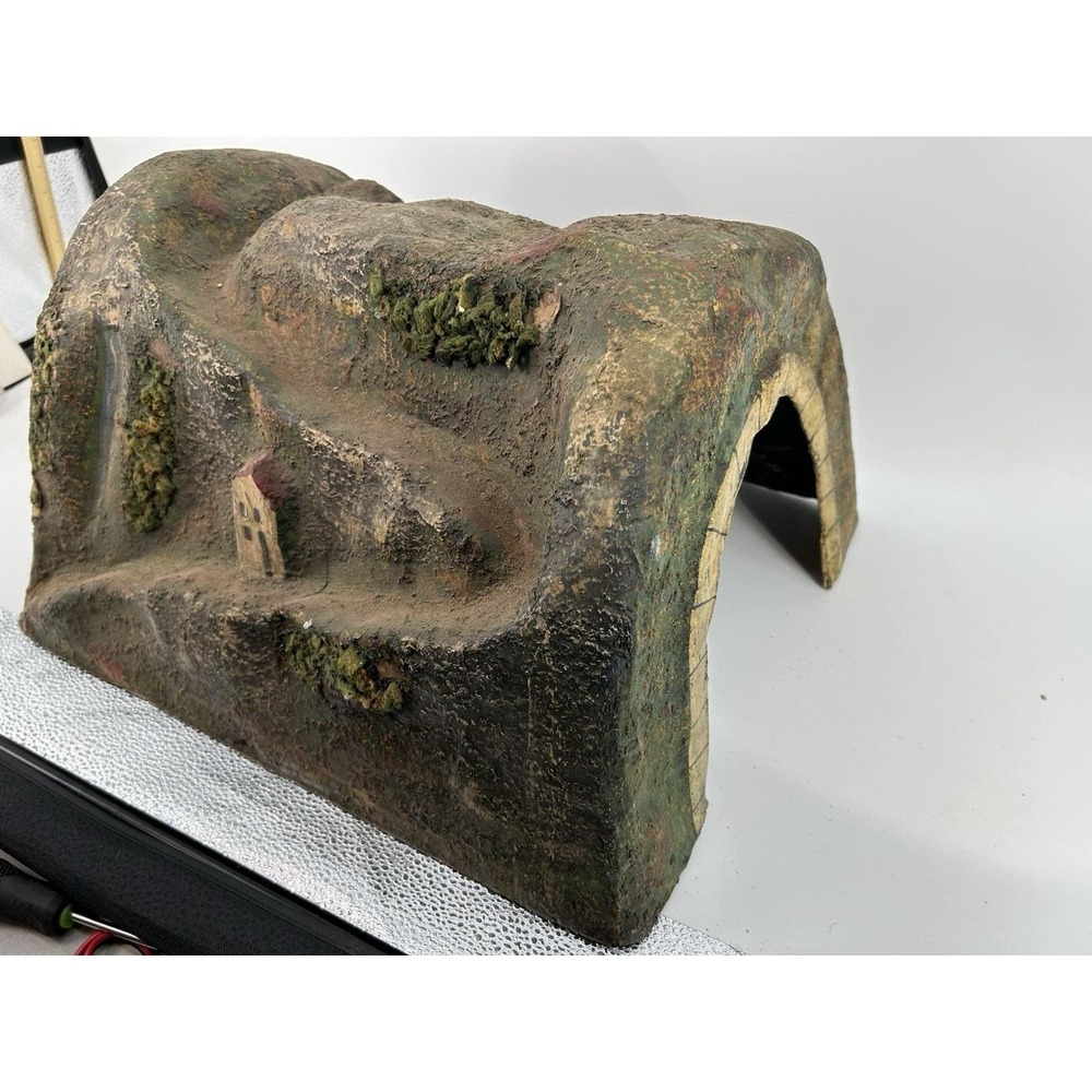 American Flyer 4254 Wide Gauge Hand Painted Papier-Mache Tunnel